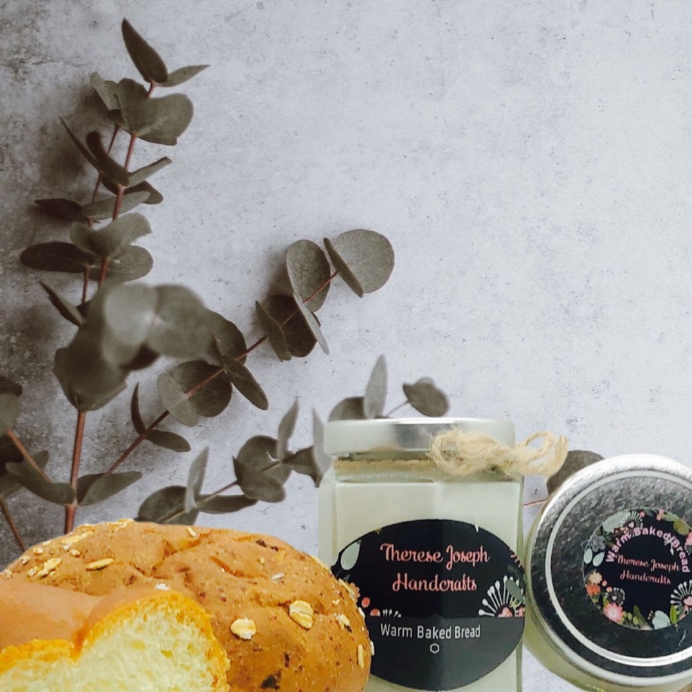 EVERYTHING MUST GO CLOSET CLEAR OUT 3oz WARM BAKED BREAD SOY CANDLE